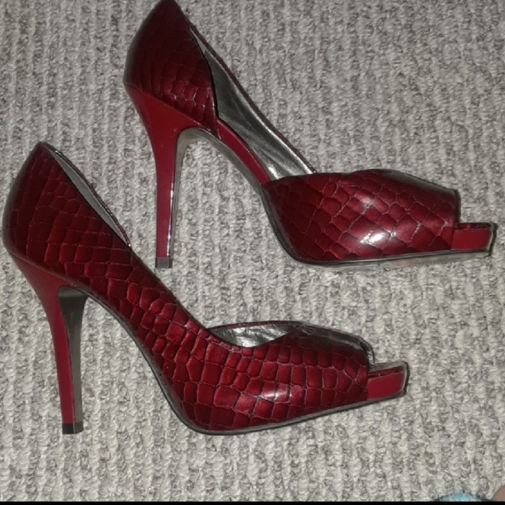 🎄🎁Jessica Simpson Red Heels🎄🎁